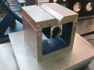 ���Է���